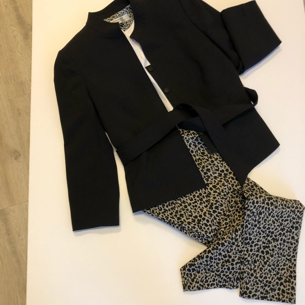 Tahari short belted black jacket. SZ 4